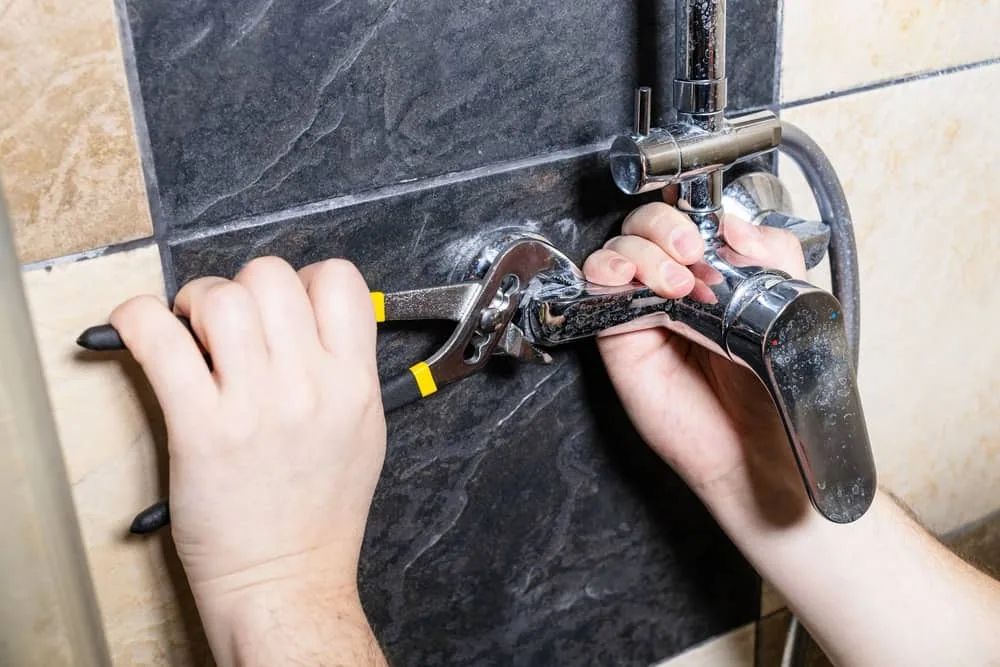 How to Fix a Leaky Delta Shower Faucet: 7 Steps (Do This!)